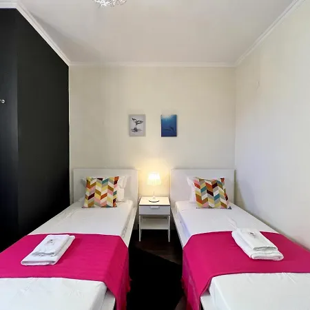 River View By Homing Apartment